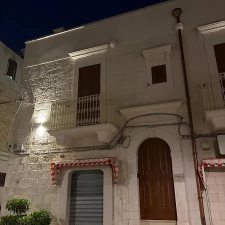 Dimora Nel Borgo سيغلي ميسابيكا