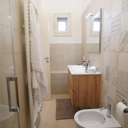 Dimora Nel Borgo سيغلي ميسابيكا