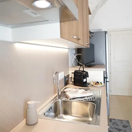 شقة فندقية Dimora Nel Borgo 3*
